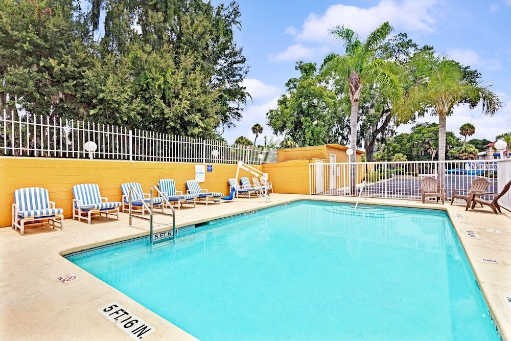 Days Inn By Wyndham Fort Myers Kültér fotó