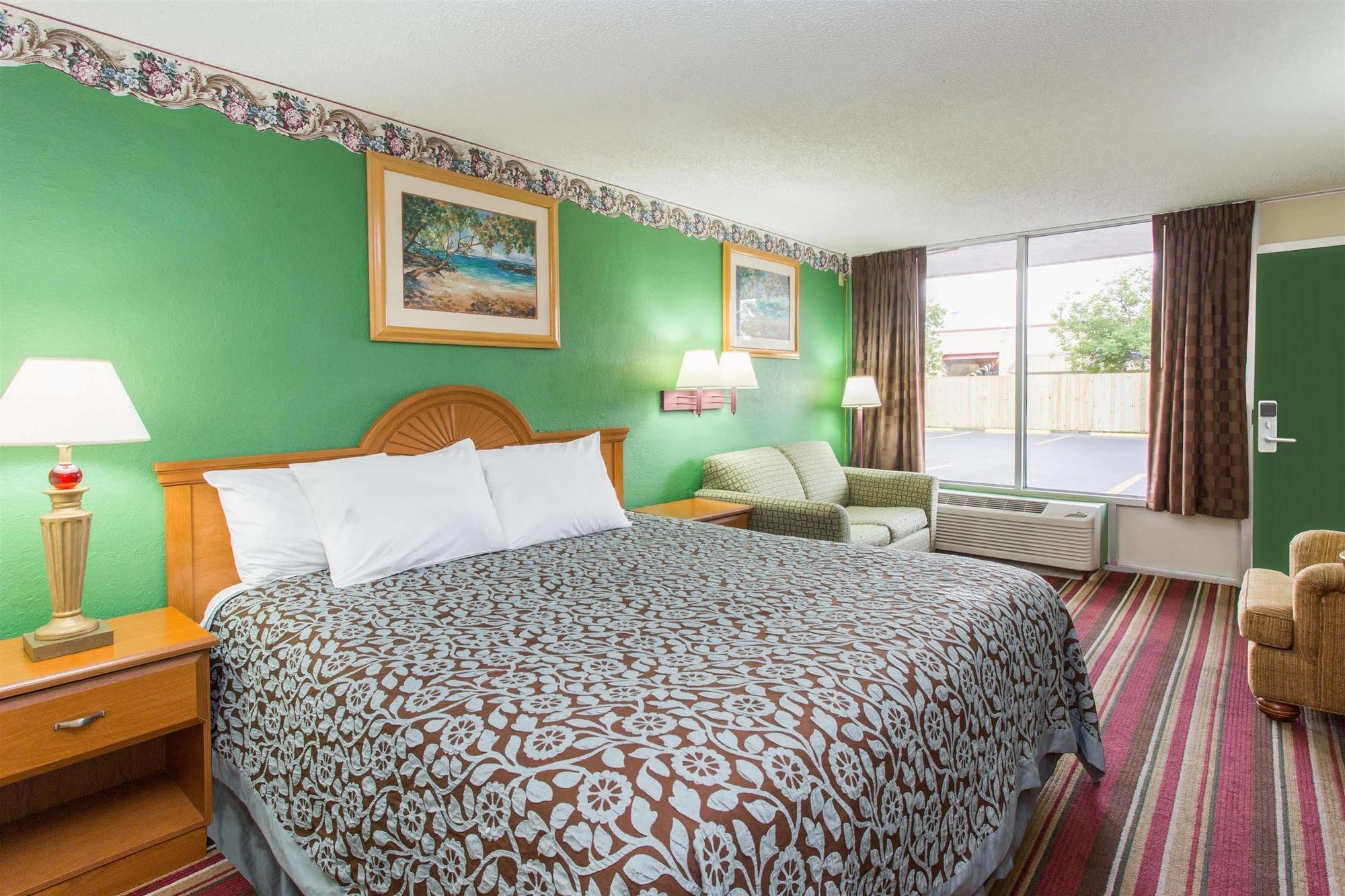 Days Inn By Wyndham Fort Myers Kültér fotó