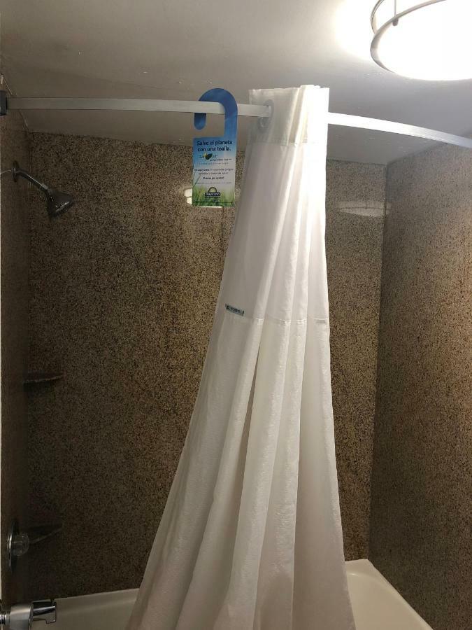 Days Inn By Wyndham Fort Myers Kültér fotó