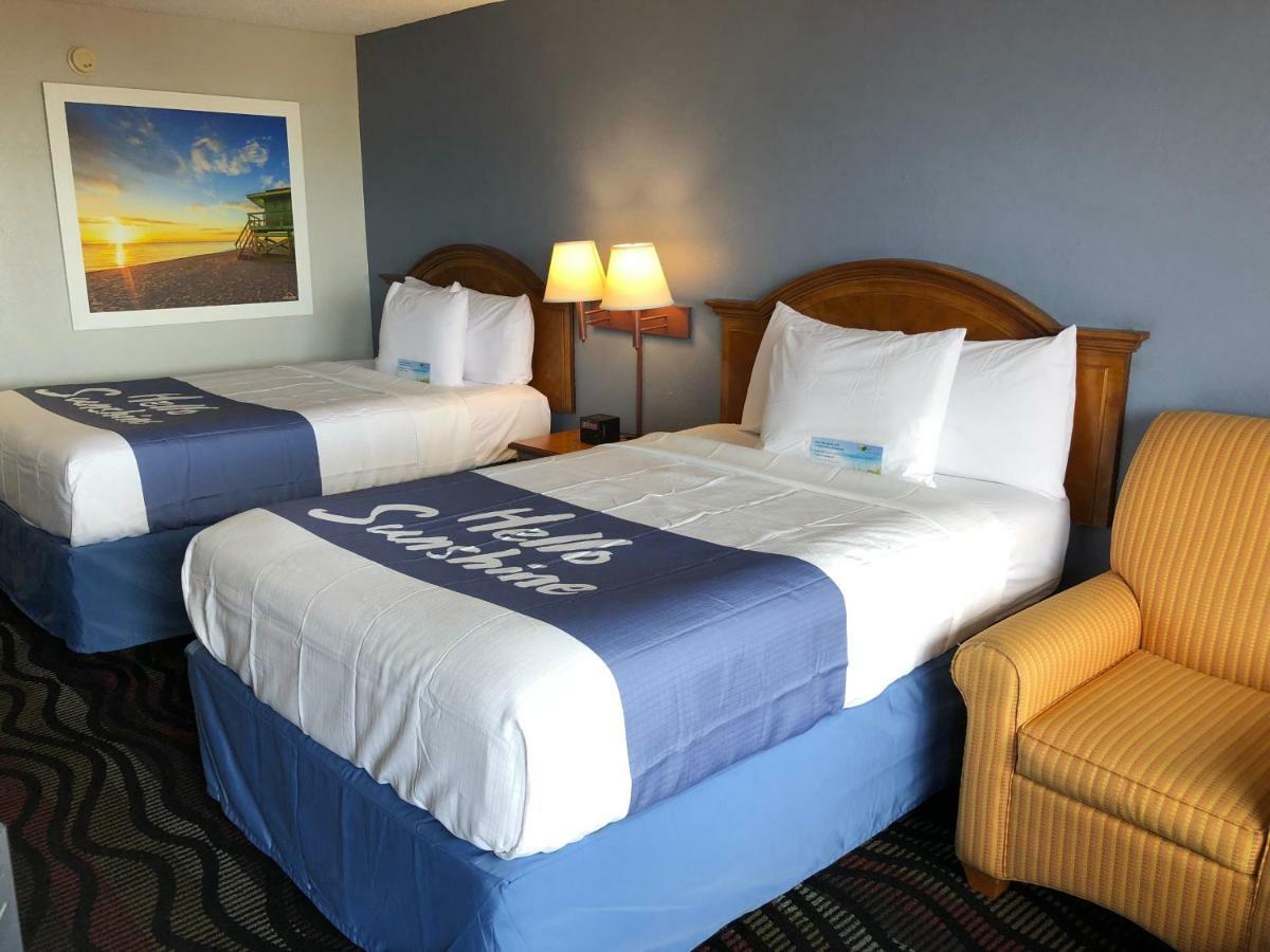 Days Inn By Wyndham Fort Myers Kültér fotó